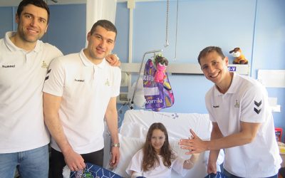 VISITA AL HOSPITAL DE LOS JUGADORES DEL DELTECO GBC