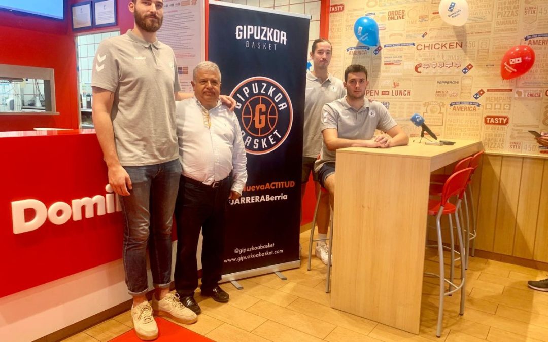 EL DELTECO GIPUZKOA BASKET HA PRESENTADO HOY A  XABI OROZ, JULEN OLAIZOLA Y MIKEL MOTOS EN EL DOMINO´S PIZZA DE DONOSTI